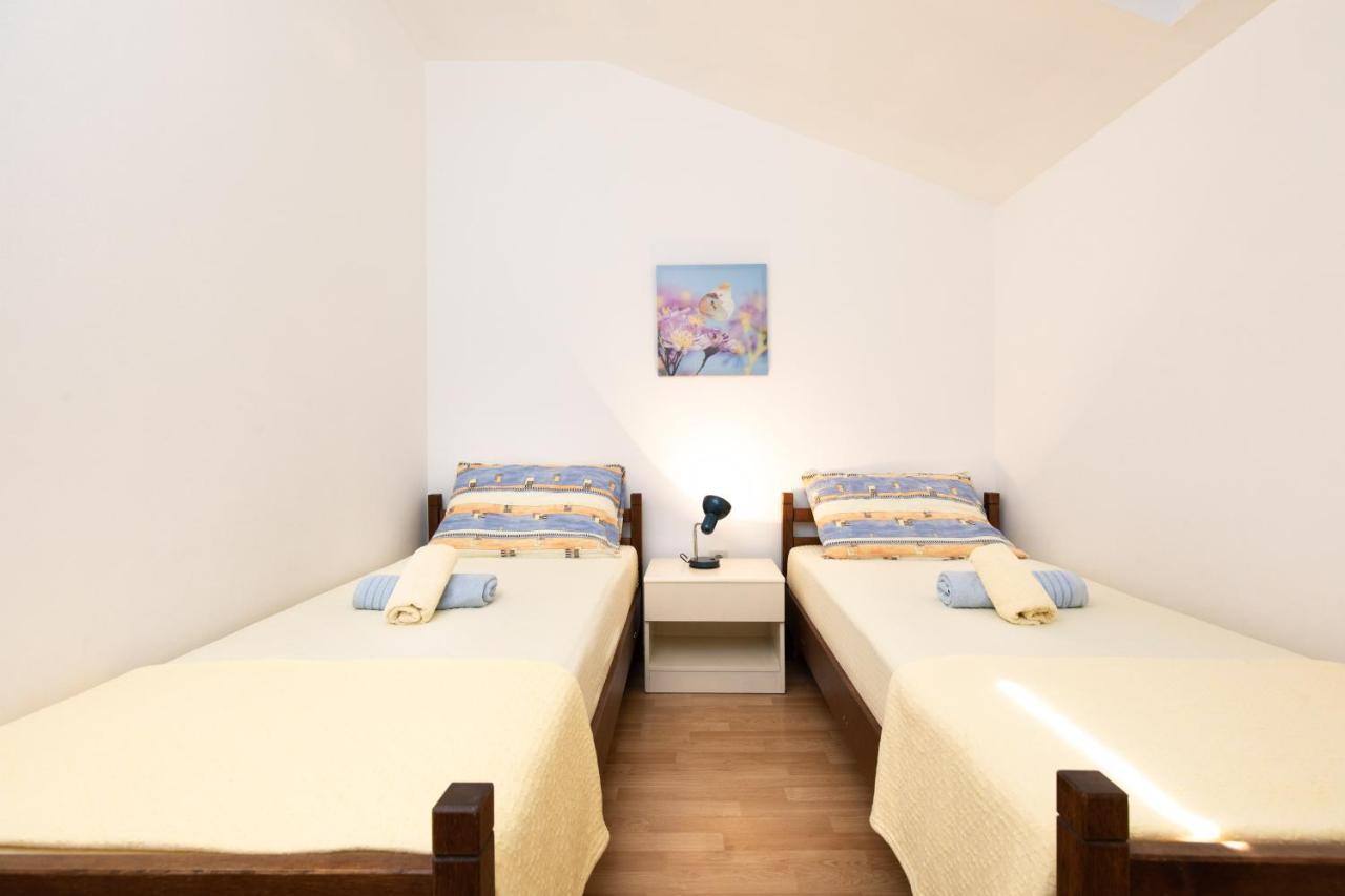 Apartments House ริซิกา ภายนอก รูปภาพ