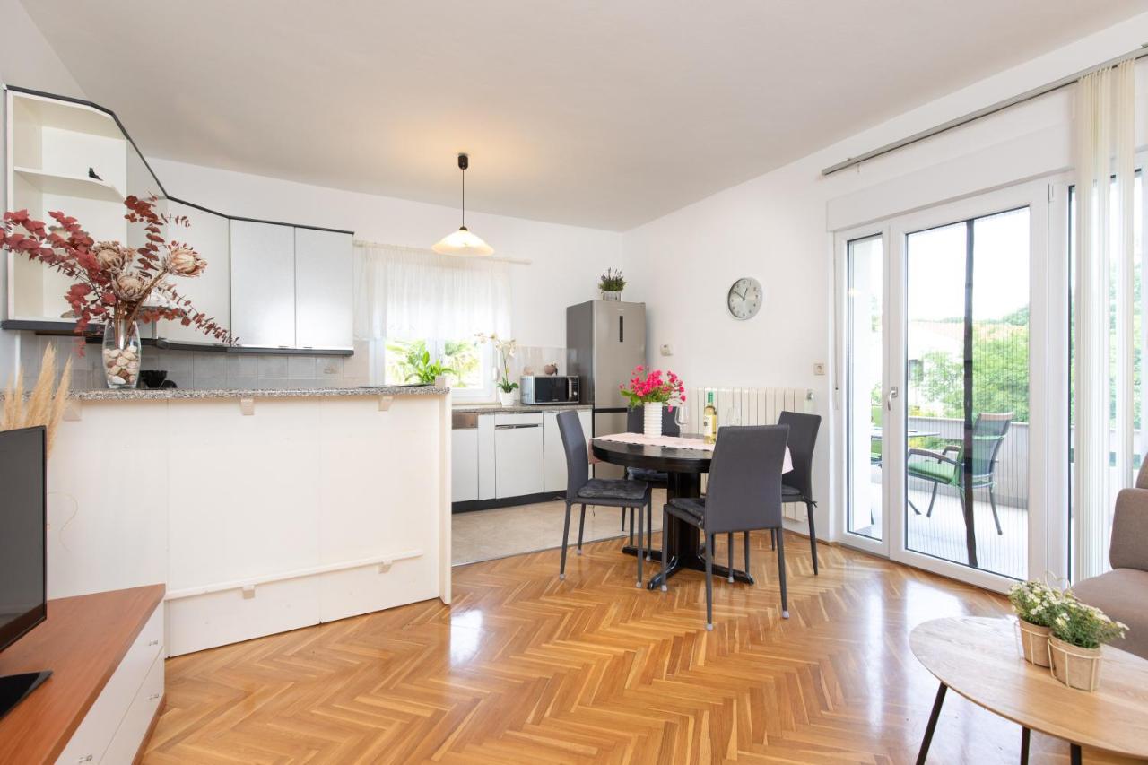 Apartments House ริซิกา ภายนอก รูปภาพ